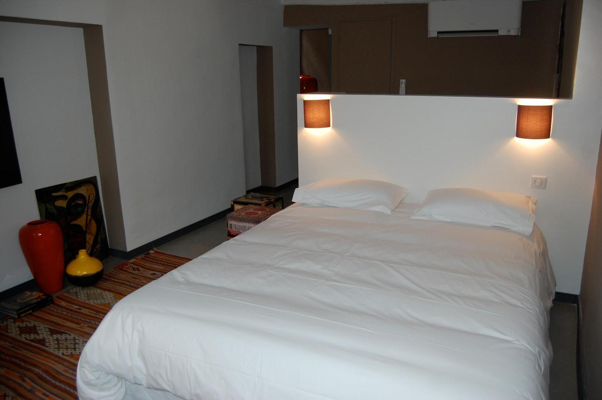 Le 2 Hotel Ванс Екстериор снимка